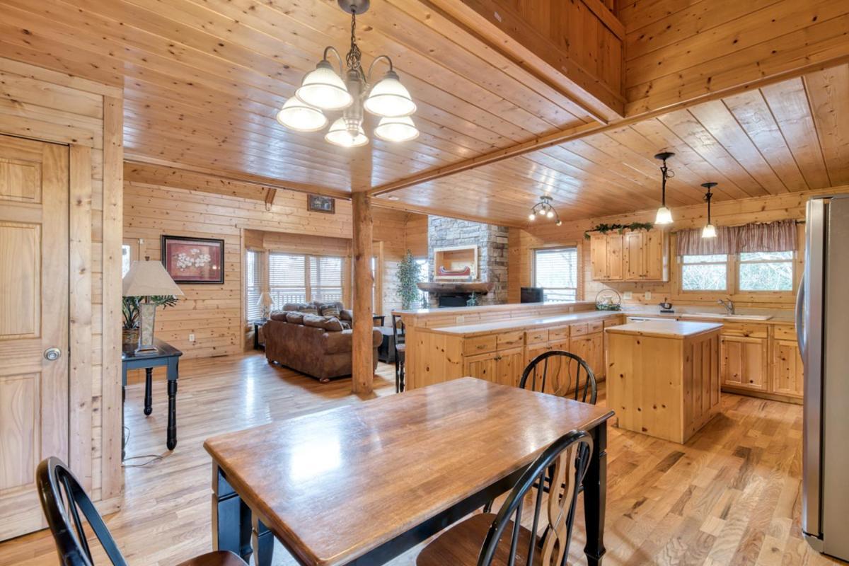 Country Living Villa Sevierville Exterior photo