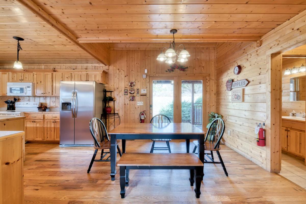 Country Living Villa Sevierville Exterior photo